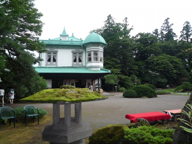 平川市で今大人気の庭園
