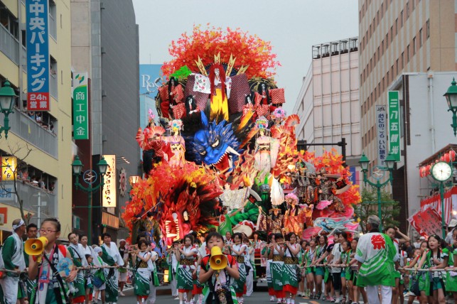 日本一の人形山車祭り～八戸三社大祭～